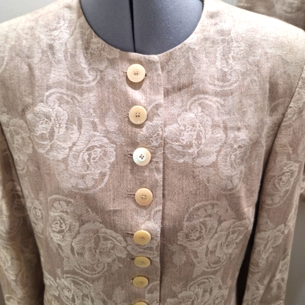 Studio 205 Beige Linen/Cotton Long Blazer W/ Skirt.             Size 12/14?